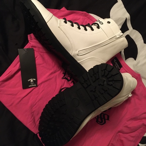 NEW BEBE COMBAT BOOTS - Picture 4 of 8